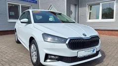 Moon weiß Gebraucht 2025 Skoda Fabia Essence Kleinwagen | 16.490 € (Guter Preis)