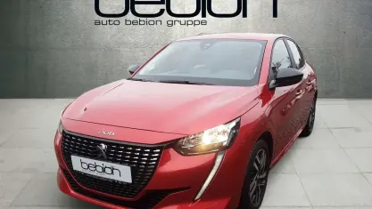 Gebraucht Peugeot 208 Active 101 PS (74 kW) 2023 Rot Kleinwagen