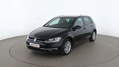 Gebraucht VW Golf VII Comfortline 110 PS (80 kW) 2017 Schwarz Limousine