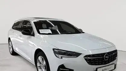 Begagnad Opel Insignia Business 174 HK (127 kW) 2022 Vit Kombi