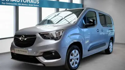 Gebraucht Opel Combo Life Elegance 131 PS (96 kW) 2022 Silber Van / Kleinbus