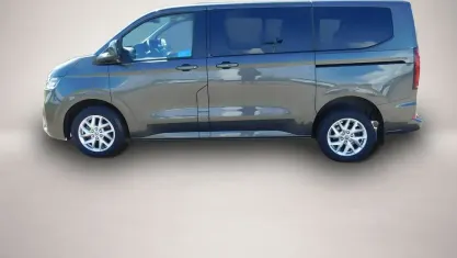 Gebraucht VW Caravelle 150 PS (110 kW) 2025 Grau Van