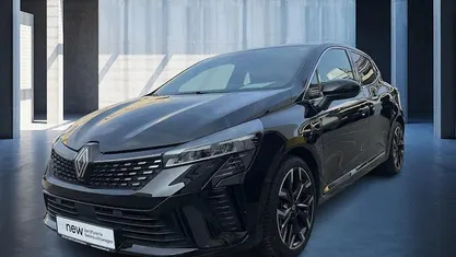 Begagnad Renault Clio V Techno 115 HK (84 kW) 2023 Svart Sedan