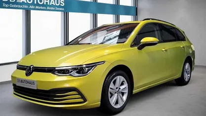 Gebraucht 2024 VW Golf VIII Life Kombi | 23.780 € (Guter Preis)