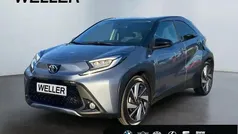 Grau Gebraucht 2024 Toyota Aygo X-plore Kleinwagen | 19.690 € (Fairer Preis)