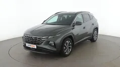 Grau Gebraucht 2021 Hyundai Tucson Trend SUV | 25.120 € (Fairer Preis)