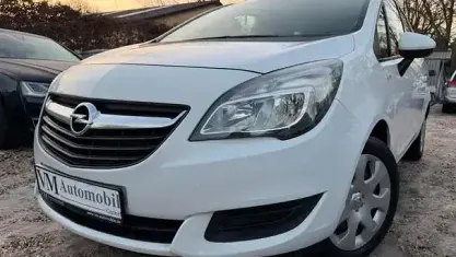 Gebraucht Opel Meriva Edition 101 PS (74 kW) 2017 Weiß Van / Kleinbus
