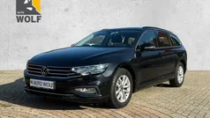 Deep black perleffekt (metallic) Gebraucht 2022 VW Passat Business Kombi | 28.990 € (Fairer Preis)