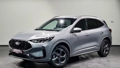 Neu Ford Kuga ST-Line 186 PS (136 kW) 2025 Solar silver metallic SUV