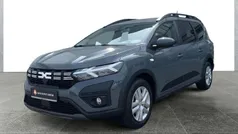 Grau Gebraucht 2024 Dacia Jogger Expression Van / Kleinbus | 19.490 € (Fairer Preis)