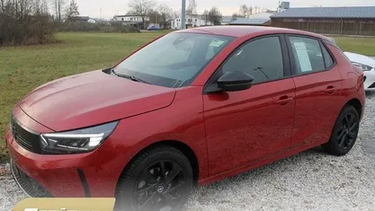 Rot Gebraucht 2024 Opel Corsa Kleinwagen | 15.930 € (Guter Preis)