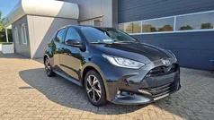 Mysticschwarz metallic Neu 2025 Toyota Yaris Kleinwagen | 23.590 € (Guter Preis)