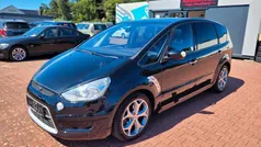 Schwarz Gebraucht 2009 Ford S-MAX Titanium Van / Kleinbus | 7.990 €
