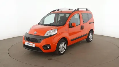 Gebraucht Fiat Qubo Lounge 80 PS (58 kW) 2018 Orange Van / Kleinbus