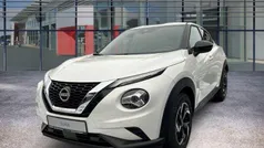 Weiss brilliant white (m) Gebraucht 2024 Nissan Juke Visia SUV | 16.450 € (Superpreis)