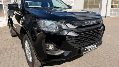 Neu Isuzu D-Max 163 PS (119 kW) 2026 Onyx black Pickup