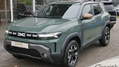 Grau Gebraucht 2025 Dacia Duster Extreme SUV | 28.900 € (Fairer Preis)