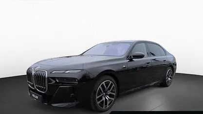 Gebraucht 2025 BMW 740 M Sport Limousine | 88.950 €