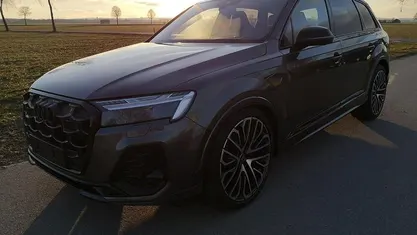 Gebraucht 2025 Audi Q7 S-Line SUV | 97.140 € (Fairer Preis)