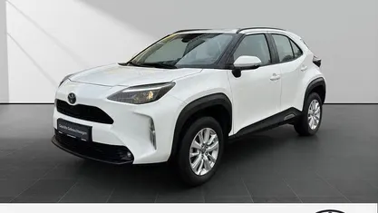 Gebraucht Toyota Yaris Hybrid Comfort 116 PS (85 kW) 2024 Weiss Kleinwagen