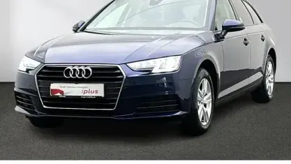 Gebraucht Audi A4 Ambiente 150 PS (110 kW) 2019 Navarrablau metallic Kombi