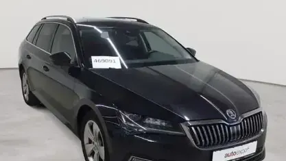 Gebraucht Skoda Superb Style 190 PS (139 kW) 2022 Blackmagic perleffekt Kombi