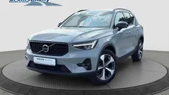 Vapour grey (grau) Gebraucht 2023 Volvo XC40 Plus SUV | 34.940 € (Fairer Preis)