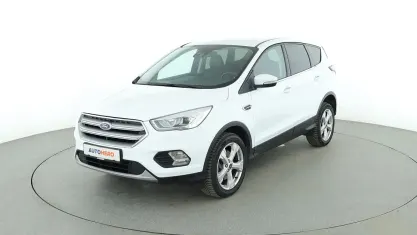 Gebraucht Ford Kuga Titanium 175 PS (128 kW) 2019 Weiß SUV