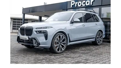 Gebraucht BMW X7 M Sport 352 PS (258 kW) 2025 Grau SUV