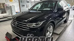 Deep black perleffekt, pearl effect Gebraucht 2021 VW Tiguan Elegance SUV | 29.400 € (Fairer Preis)