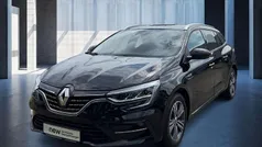 Schwarz (blackpearlschwarz (schwarz) (schwarz)) Gebraucht 2021 Renault Megane E-Tech Intens Kombi | 17.989 €