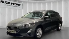 Grau Gebraucht 2020 Ford Focus Titanium Kombi | 16.590 € (Fairer Preis)
