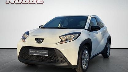 Gebraucht Toyota Aygo X Business Edition 72 PS (52 kW) 2024 Schneeweiß SUV