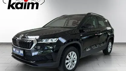 Schwarzmagic perleffekt Gebraucht 2023 Skoda Karoq Tour SUV | 28.990 € (Fairer Preis)