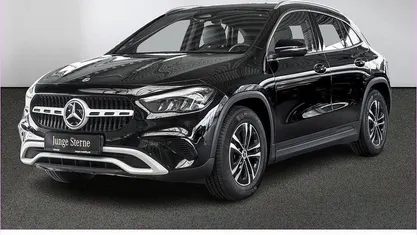 Gebraucht Mercedes GLA200 163 PS (119 kW) 2024 Unilack nachtschwarz SUV