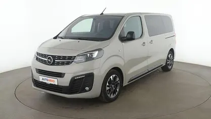 Grau Gebraucht 2021 Opel Zafira Edition Van / Kleinbus | 26.890 € (Fairer Preis)