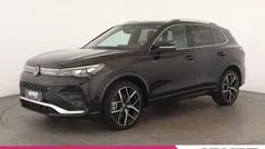 Deep black perleffekt Gebraucht 2024 VW Tiguan R-line SUV | 41.784 € (Fairer Preis)