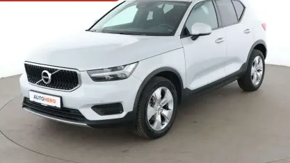 Gebraucht Volvo XC40 Momentum 163 PS (119 kW) 2022 Grau SUV