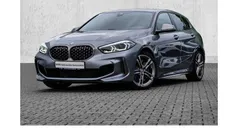 Skyscraper grau Gebraucht 2022 BMW M135 Performance Kleinwagen | 34.890 € (Guter Preis)