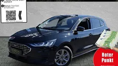 Agate black metallic Gebraucht 2023 Ford Focus Titanium Limousine | 20.870 € (Fairer Preis)