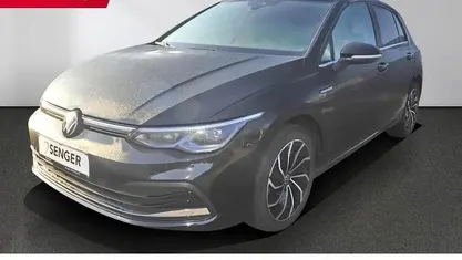Gebraucht VW Golf VIII Style 131 PS (96 kW) 2022 Limousine