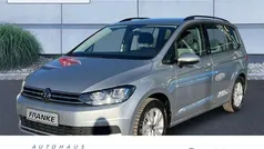 Silber Gebraucht 2024 VW Touran Comfortline Van / Kleinbus | 31.939 € (Fairer Preis)
