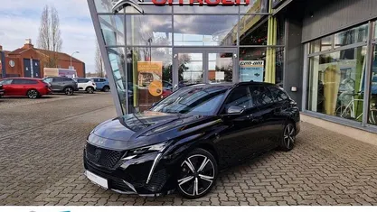 Schwarz perla nera metallicla Gebraucht 2024 Peugeot 308 SW GT Kombi | 22.840 € (Fairer Preis)