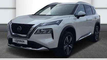 Qab / white bril. Gebraucht 2023 Nissan X-Trail Tekna SUV | 36.880 € (Fairer Preis)