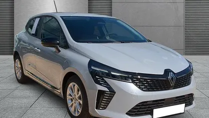 Gebraucht 2025 Renault Clio V Evolution Kleinwagen | 18.540 € (Guter Preis)