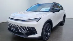 Weiss metallic/weiß Gebraucht 2023 Baic X55 SUV | 28.900 € (Fairer Preis)