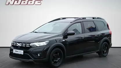 Gebraucht 2023 Dacia Jogger Comfort Van / Kleinbus | 16.950 € (Fairer Preis)