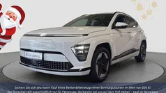 Weiss Neu 2025 Hyundai Kona Prime SUV | 39.495 € (Fairer Preis)