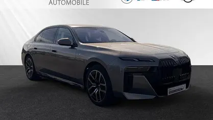 Second-hand BMW 750e M Sport 489 CP (359 kW) 2024 Gri Berlinǎ