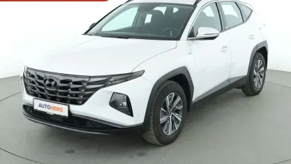 Gebraucht Hyundai Tucson Select 150 PS (110 kW) 2021 Polar white SUV